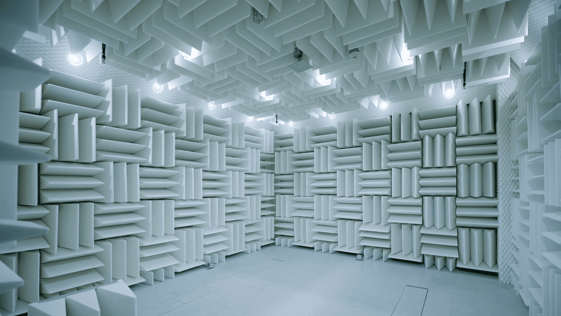 Silent anechoic chamber with sound-absorbing walls